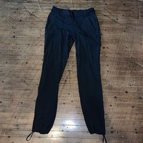 Athleta black drawstring ankle relaxed size 2 Athleisure joggers - Picture 1 of 4